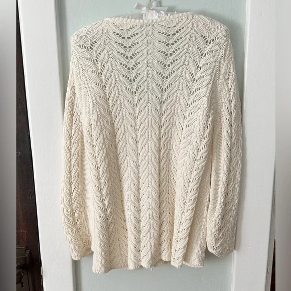 Talbots brand 3 button v-neck cardigan, women’s medium - Picture 2 of 5